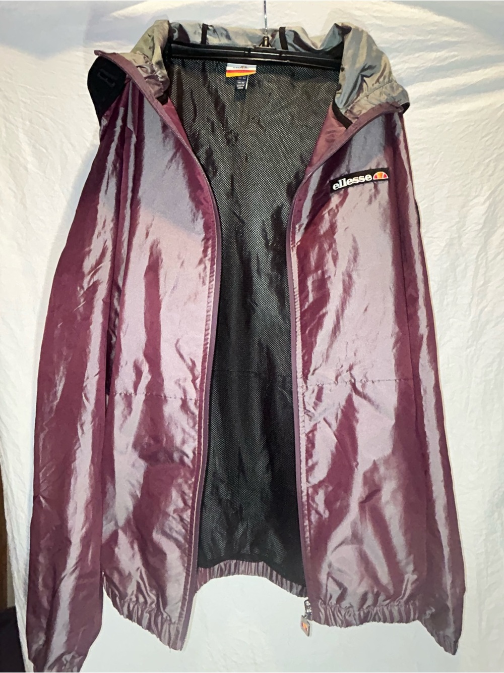 Ellesse Burgundy Hooded Franklin Windbreaker Jacket Size Medium